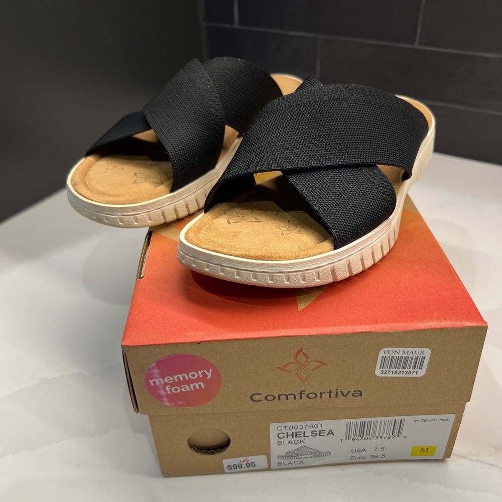 Comfortiva Memory Foam Chelsea Black Shoes.  Women’s Size 7.5 New.  Not worn.